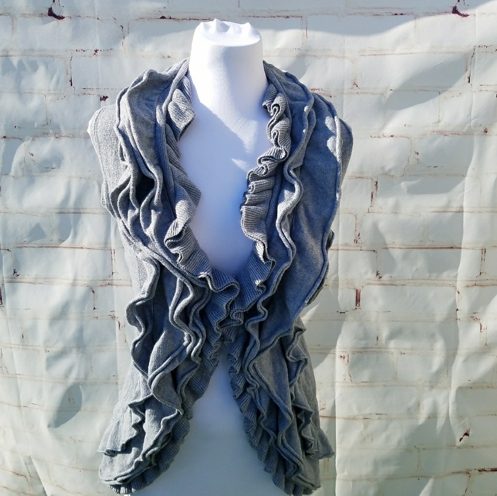 Romeo & Juliet Couture ruffle vest